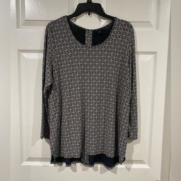 J. Jill Tops - J Jill Scoop Neck Blouse Minimal Coastal Office Comfort Petite Large Navy White
